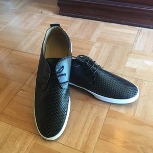 Men’s shoes